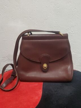 Vintage Coach Logan Shoulder Bag In Classic Brown With Free Y2K Wristlet